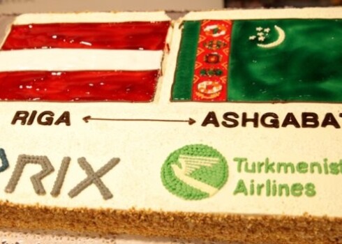 Открывая маршрут в феврале, представители Turkmenistan Airlines отмечали, что он откроет новые возможности для пассажиров, которые хотят из Ашхабада путешествовать далее по Азии - в Дели, Пекин, Гонконг и другие азиатские города