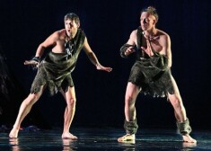 2015. gada februārī un martā norisinājās „Gada izrāde 2014” pirmā kārta - skates Latvijas reģionos, kurās eksperti vērtēja 70 amatierteātru iestudējumus, tajā skaitā arī vairāku Rīgas amatierteātru sniegumu.