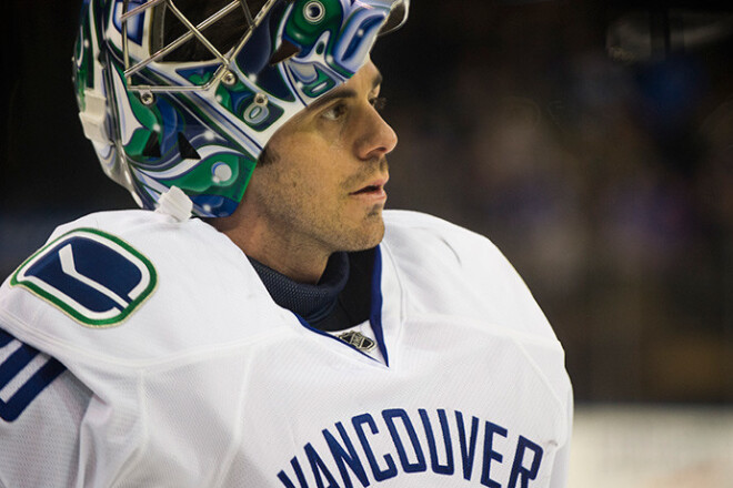 Vankūveras "Canucks" vārtos pēc traumas izārstēšanas atgriezās tās pamatvārtsargs Raiens Millers.