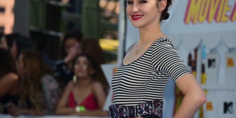 Главный приз - "Лучший фильм года" получила драма "Виноваты звезды", а главная героиня картины Шейлин Вудли удостоилась звания "Лучшая актриса"