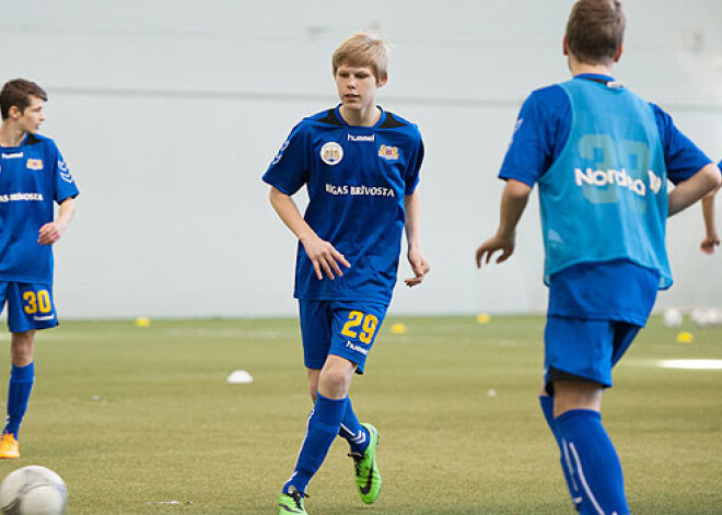 Rīgas Futbola akadēmijas jaunā sezona ir atklāta. FOTO