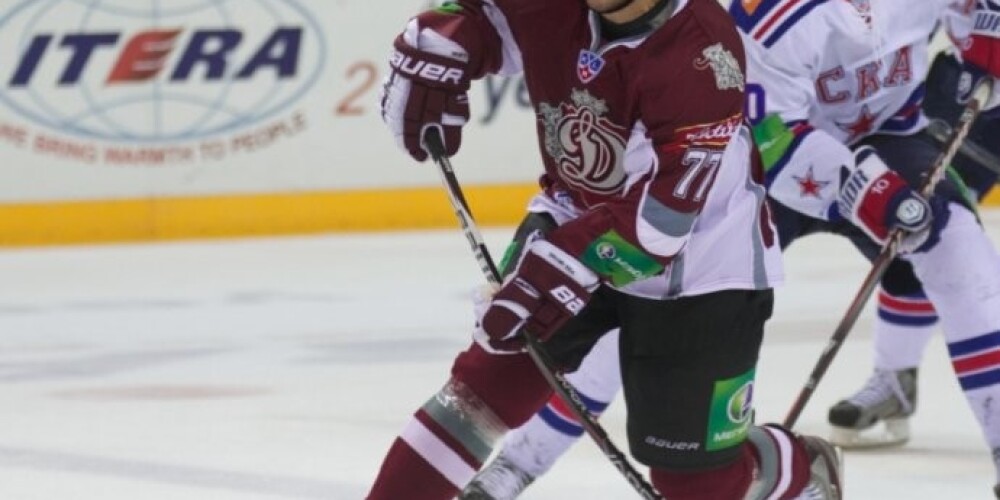 Rīgas "Dinamo" aizsargs Mārtiņš Porejs šopavasar nav spējis iekļūt Latvijas hokeja izlases sastāvā dalībai pasaules čempionātā.