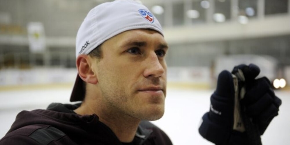 Mārtiņš Karsums vēlreiz veicis profilaktisku ceļgala operāciju.