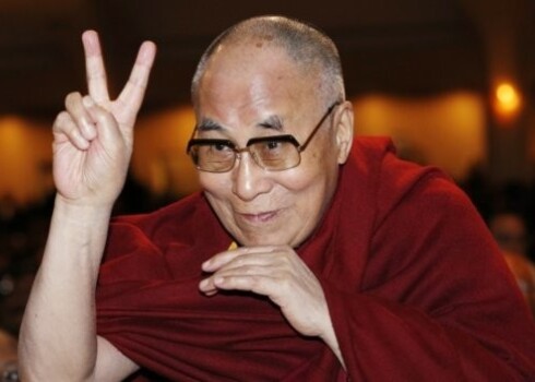 Ķīna Dalailamu nosauc par vilku aitas ādā un aicina beidzot atmest ilūzijas