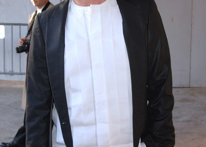 Почему богатые и знаменитые убивают себя?