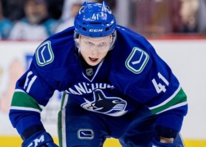 Ķēniņam karjeras pirmie vārti NHL izslēgšanas spēlēs. VIDEO