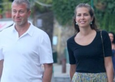 В СМИ появились сообщения о беременности жены Романа Абрамовича - Дарьи Жуковой