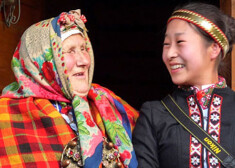 Filma būs kultūrvēsturisks un tai pat laikā mūsdienīgi aktuāls un vitāls stāsts, kurā Ruča dzīvi un gadsimtiem nosargātās suitu un Latvijas tradīcijas cenšas izzināt, izprast un mācīties Norie, kura pārstāv citu paaudzi, atšķirīgu mentalitāti un kultūru.