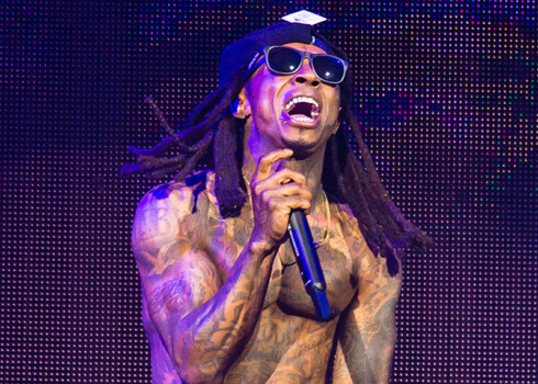 "Lil Wayne" piedzīvo izbīli, viņa turnejas autobusus apšauda no garāmbracoša auto. VIDEO