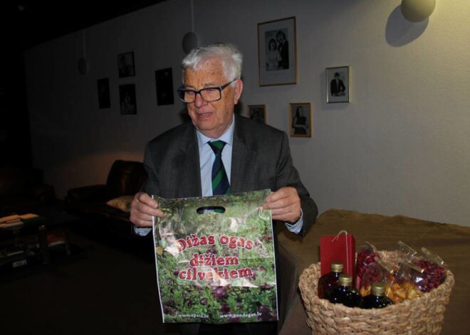 Raimonda Paula vārda dienas svinības kopā ar Maestro kluba biedriem 2015. gada 29. aprīlī.