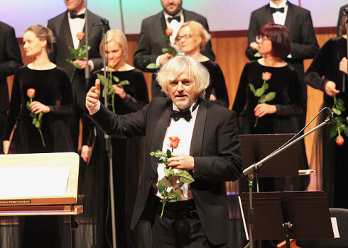 Diriģents Andris Veismanis.