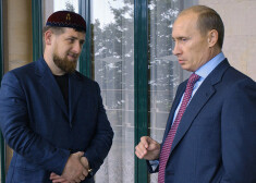 Marta sākumā Putins Čečenijas līderim pasniedza Goda ordeni par "darba sasniegumiem, aktīvu sabiedrisko darbību un ilggadēju apzinīgu darbu".