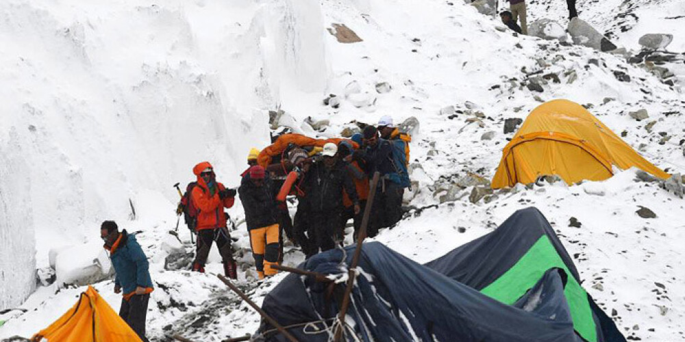 Nepāla otro gadu pēc kārtas atceļ Everesta alpīnisma sezonu