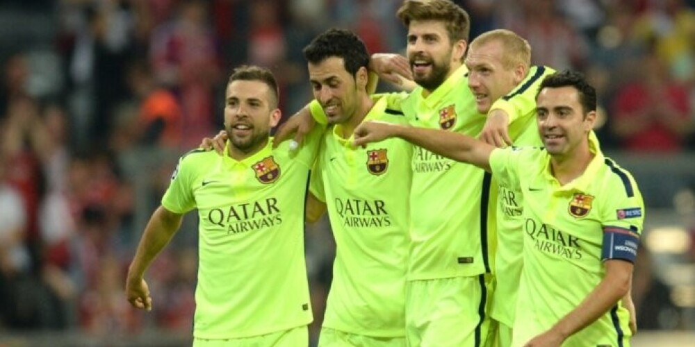 Neskatoties uz zaudējumu izbraukumā, "Barcelona" iekļūst UEFA Čempionu līgas finālā.