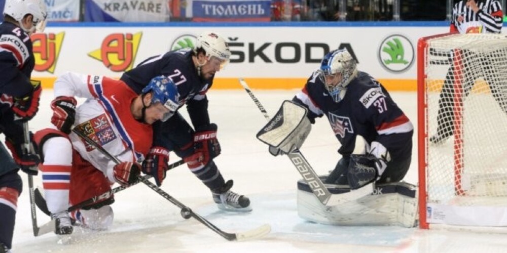 Trešajā trešdaļā metienu attiecība bija 16:1 Čehijas labā, tomēr mājinieki nespēja iemest kaut vienu ripu.