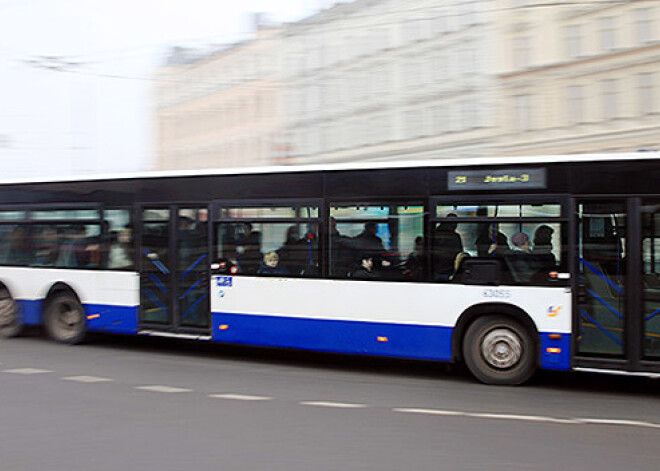 No 1.jūnija tiek mainīti Rīgas sabiedriskā transporta kustības laiki