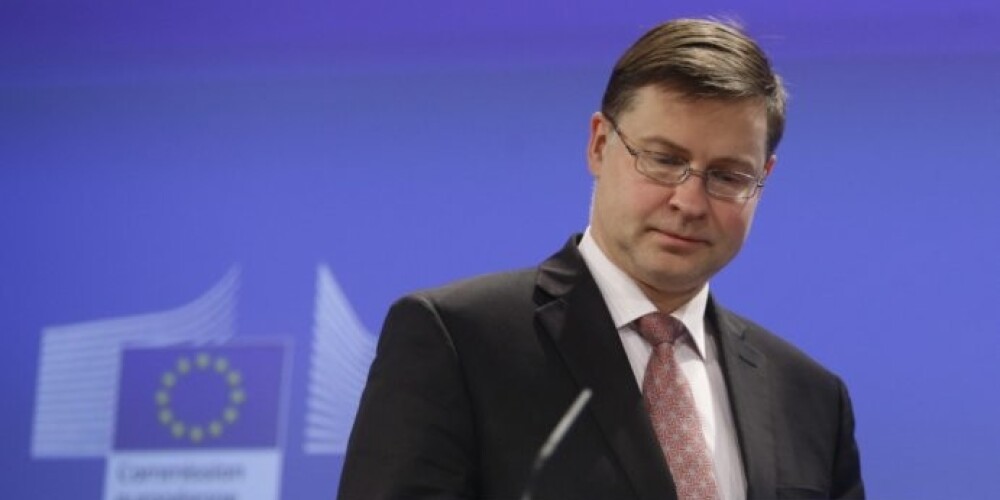 Домбровскис отметил, что экономика развивается не так быстро, как прогнозировалось