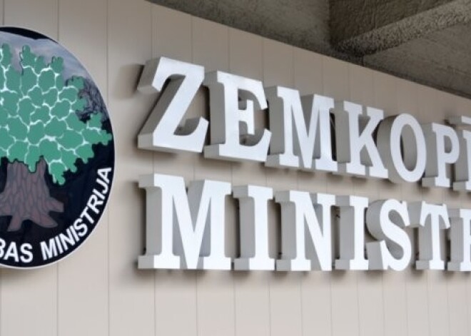 Zemkopības ministrijā nepamatotas piemaksas tikušas 98% darbinieku