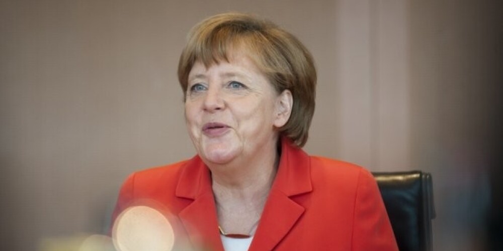 Merkeles ietekme nemazinās jau piekto gadu, aplēsis izdevums "Forbes".