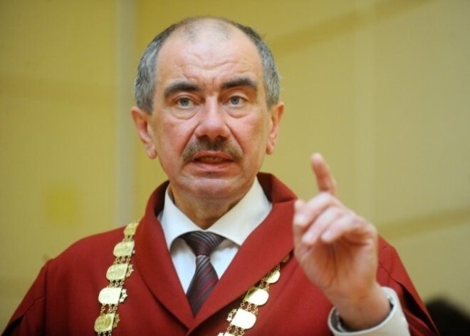 Сейм переизбрал Бичковича на должность председателя Верховного суда