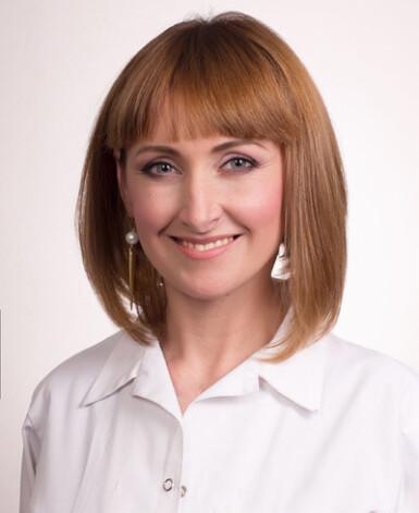 Veselības centra 4 Dermatoloģijas klīnikas plastikas ķirurģe Laura Liepiņa.