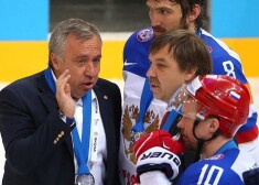 За инцидент с гимном Канады понесут наказание Знарок и Сафронов