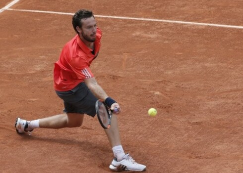 Gulbis šosezon uzvarējis tikai trijās no 16 spēlēm.