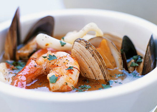 Auksto zupu sezona ir sākusies! Recepte - karija zupa ar mīdijām