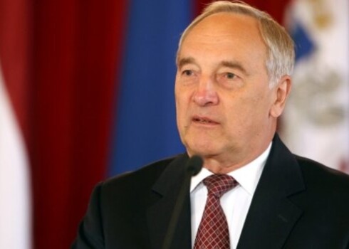 Valsts prezidents Andris Bērziņš pateicās fondam "Sibīrijas bērni" par veiksmīgo darbību.