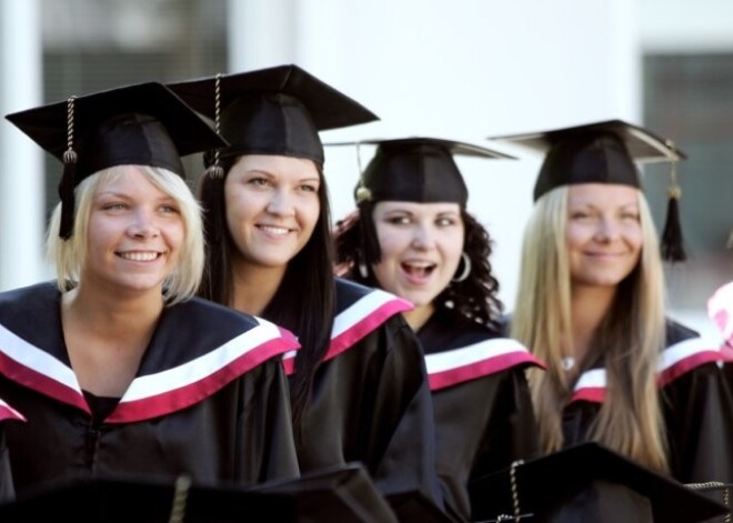 Rīgas Stradiņa universitātē sākas vasaras izlaidumu laiks