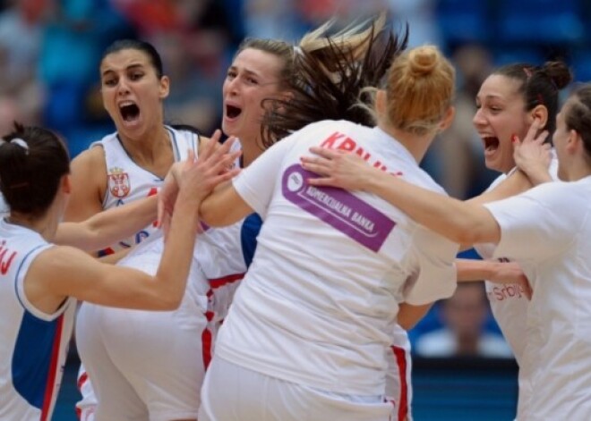 Serbija un Francija sasniedz Eiropas čempionāta basketbolā sievietēm finālu