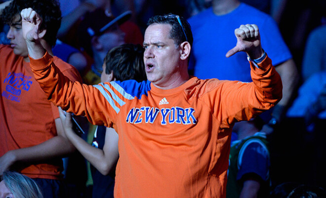 Neapmierinātais Ņujorkas "Knicks" fans.