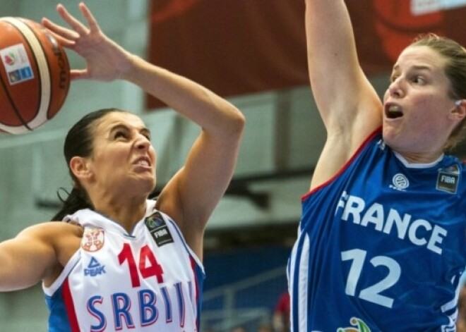 Serbija pirmoreiz vēsturē triumfē Eiropas čempionātā basketbolā sievietēm. FOTO