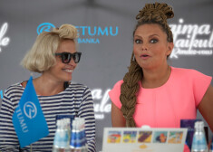 Laima Vaikule festivāla atklāšanas preses konferencē nu ļoti saslavēja dziedātāju Lindu Leen.