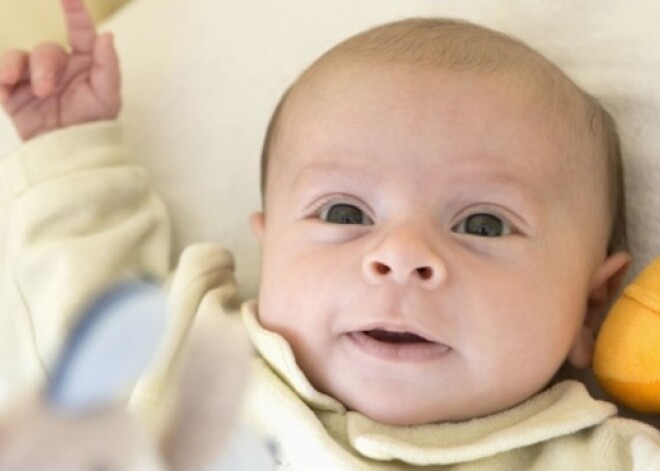 Valmieras glābējsilītē atstāts pirmais mazulis. Viņam līdzi - zīmīte, kurā lūdz rūpēties ar mīlestību