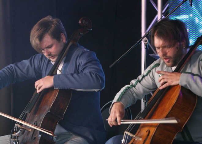 2015. gada 9. jūlijā Daugavas koncertzālē notika Glastonberijas festivālā šogad dalību ņēmušās grupas „DaGamba” koncerts.