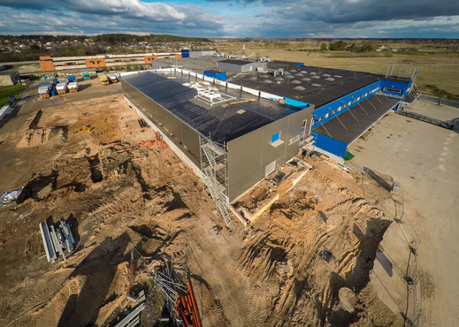 Ogrē sāk darboties saldētu kūku ražotne