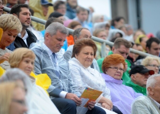 Страуюма предлагает созвать комиссию для оценки организации Праздника песни и танца