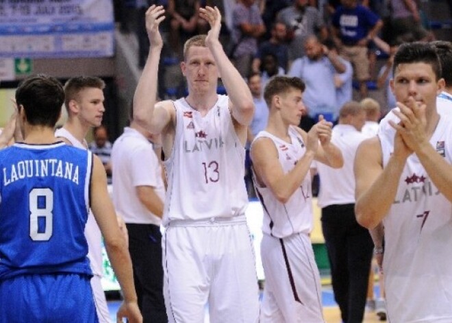 U-20 basketbola izlase ar Šmitu priekšgalā sasniedz Eiropas čempionāta ceturtdaļfinālu