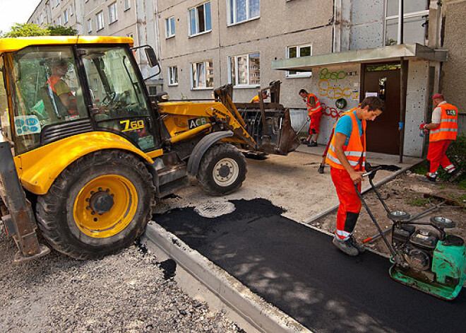 Iekšpagalmu remontdarbi šogad norit astoņās Rīgas apkaimēs