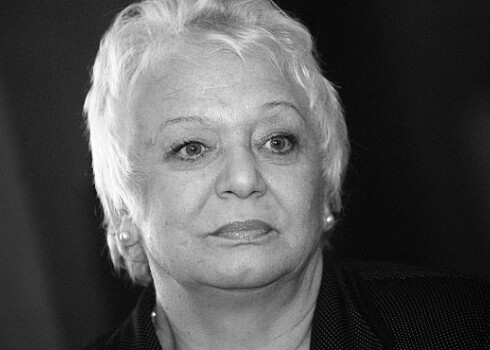 Mirusi dziedātāja un vokālā pedagoģe Anita Garanča