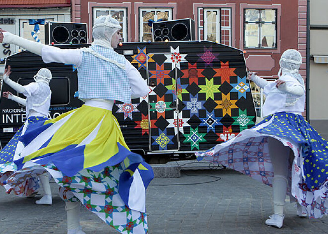 Liepājā notiks Ielu teātra festivāls "Zeme. Debess. Jūra. 2015"