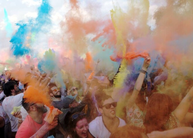 2015. gada 1. augustā Lucavsalā tika aizvadīts Holi krāsu festivāls.