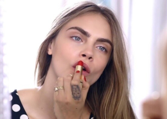 Эксперты рассказали, какими должны быть брови