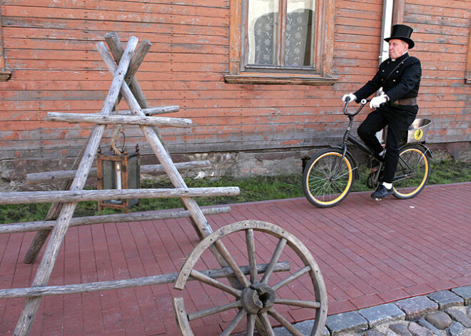 Filmēšanas laikā ierobežos transportlīdzekļu novietošanu vairākās Rīgas ielās