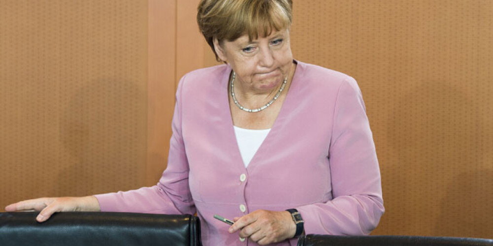Merkele: "Eiropas galvenā problēma būs bēgļi"