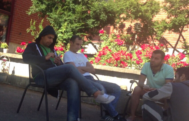 Vairums bēgļu ierodas no Irākas, Somālijas un Albānijas.