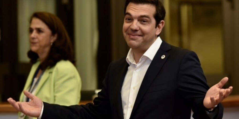 Grieķijas premjers Ciprs paziņo par demisiju un ārkārtas vēlēšanām