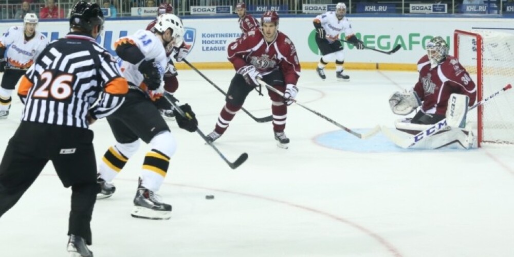 Spēles 17.minūtē rīdziniekus vadībā izvirzīja Fēlikss Šics, tomēr jau nepilnu pusotru minūti vēlāk izlīdzinājumu panāca Jevgēņijs Monss.