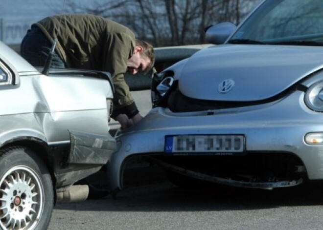 На самых опасных дорогах установят информационные табло